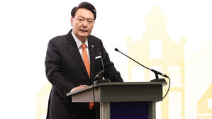 네덜란드 동포 만찬 간담회 격려사 하는 윤석열 대통령