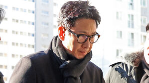 이선균 협박한 유흥업소 실장의 공범 잡혔다…구속영장 신청