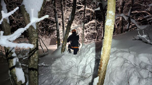 평창 선자령서 쌓인 눈으로 길 잃은 등산객 11명 구조