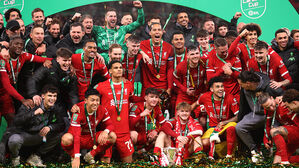 판다이크 극적 헤딩골…리버풀, 첼시 꺾고 리그컵 우승