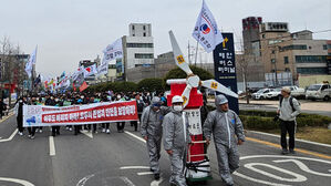 석탄화력발전 노동자들 "우리 삶은 멈출 수 없다" 고용보장 촉구