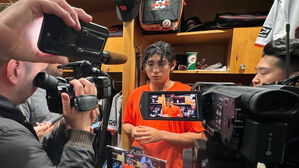 'MLB 데뷔 첫 홈런' 이정후 "맞는 순간 넘어갔다 생각"