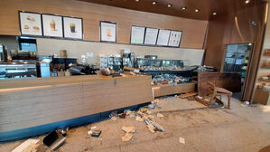 용인 보정동 스타벅스에 차량 돌진&hellip;8명 부상