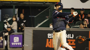 '손호영 결승타' 롯데, 한화 8연승 도전에 제동…키움 3연승