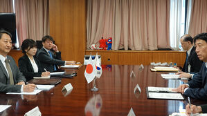 한일 산업장관 "양국 기업 협력 본격화&hellip;정부 &middot; 경제계 협력 장려"