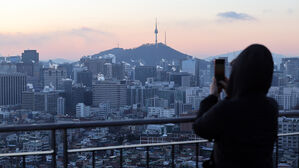 "글로벌IB 한국 성장률 전망치 중간값 2.0→2.5%"