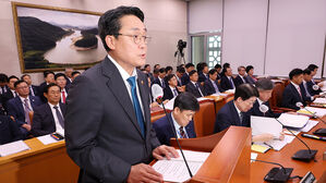 해수부 장관 "후쿠시마 오염수 방류 이후 수산물 안전 철저"