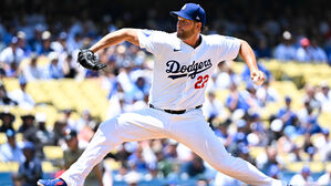 LA다저스 커쇼, 복귀전서 4이닝 2실점…오타니는 31호포