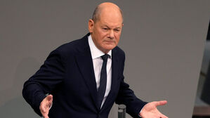 독일 총리 우크라 깜짝 방문…12월 1조 원 추가 군사지원 약속