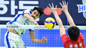 '파즐리 36점' 삼성화재, 2연패 탈출&hellip;기업은행 6연승 행진