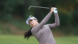 KLPGA 윤이나, 화려한 대관식…대상·상금왕·최저타수 3관왕