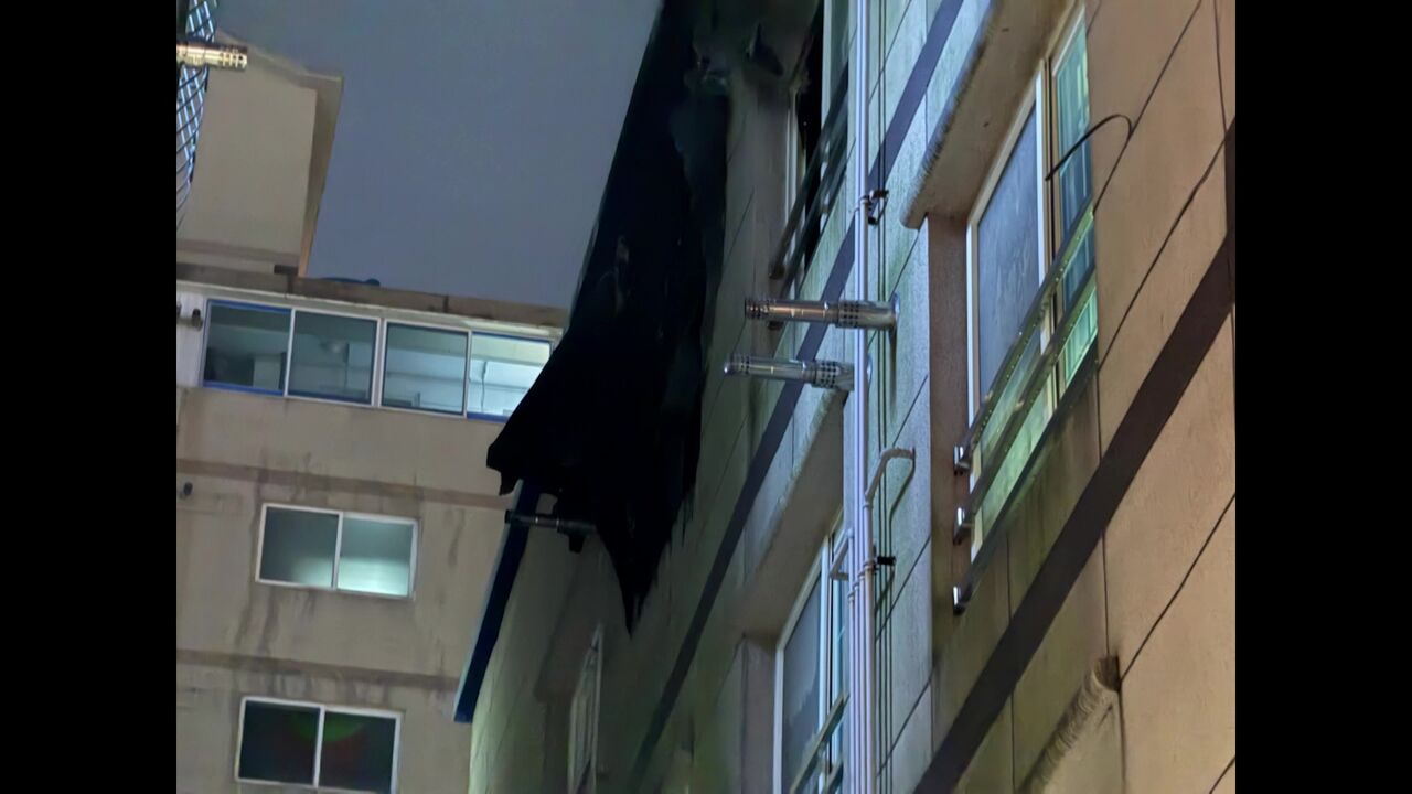 부산 기장군 기장읍 대라리 다가구주택 화재 (사진=기장소방서 제공)
