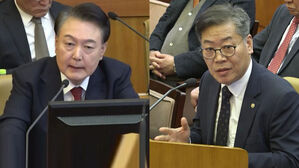 [여담야담] 탄핵심판 '부정선거론' 공방&hellip;"보안 취약" vs "불가능"