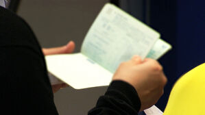 저소득층 근로소득 5년만에↓&hellip;양극화 속 생계형 물가 타격 우려