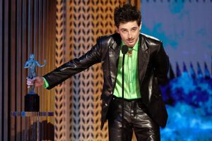 [씨네멘터리] 티모시 샬라메의 수상 소감과 '한 사람'의 힘