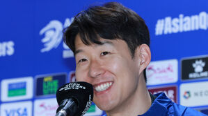 손흥민의 밝은 얼굴(사진=연합뉴스)