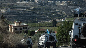 이스라엘, 헤즈볼라 미사일 날아오자 보복 공습