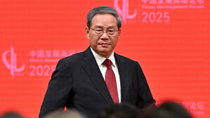 중국 총리 "외부 충격이 경제에 압력"&hellip;추가 경기부양책 시사