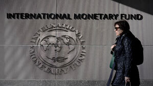 IMF "정년 65세땐 연금수급 68세로 늦춰야&hellip;임금구조도 고쳐야"