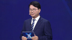 [SBS X 그랜드퀘스트] 이한주 민주연구원장 "국정 중심에 '과학기술'&hellip;AI 3대 강국 진입하겠다"