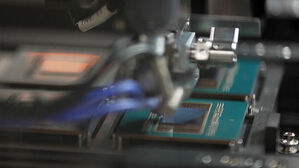 '반도체 효과' 3월 생산 0.9% ↑&hellip;건설업&middot;내수 부진 지속