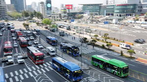 서울 시내버스 수능 전날 파업 가능성…사업조합 "수험생 혼란 막아야" 합리적 교섭 촉구