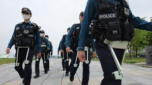 여의도에 '로보캅' 뜬다&hellip;서울경찰, 첨단 장비 활용 순찰