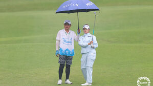 박현경의 아이언샷(사진=KLPGA 제공, 연합뉴스)