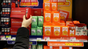 [친절한 경제] 한달치가 단돈 몇천원…다이소 이어 편의점도 판다