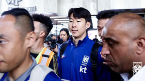 축구대표팀, 기온 44도 결전지 이라크 입성…방탄버스로 숙소 이동