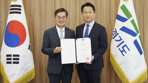 김동연, 대선 경선 캠프 합류로 사직한 정무라인 5명 재기용