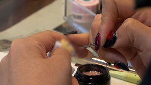 손톱용 미용 접착제서 함유금지물질…판매 중단하고 환불