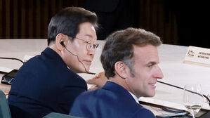 이재명 대통령이 17일(현지시간) 캐나다 앨버타주 캐내내스키스 주요 7개국(G7) 정상회의장에서 업무 오찬을 겸해 열린 G7 정상회의 확대 세션에 참석해 있다. (사진=연합뉴스)