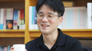 알파고 승리가 불러온 미래&hellip;장강명 "인간만 하는 건 좋은 상상"