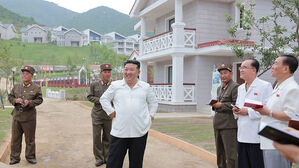 김정은 낙원바다양식사업소 시찰&hellip;"지방경제 발전 위한 창조사업"