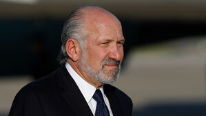 미 상무장관 "무역확장법 232조 반도체 관세 2주 후 발표 예상"