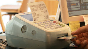 7월 초순 카드이용액 증가세…소비쿠폰 효과 내나