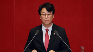 국민의힘 "대주주 양도세 기준 하향 발표로 증시 나락"