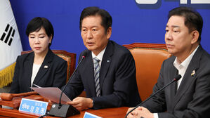 정청래, '양도세 과세' 대주주 기준 이견에 '공개 발언 자제령'