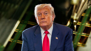 오늘부터 상호관세 본격 시행&hellip;"별도로 반도체에 100% 관세 계획"