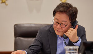 이 대통령, 네덜란드 총리와 통화&hellip;"반도체 동맹 내실 협력"