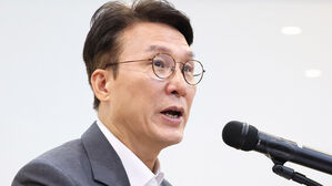 김 총리 "정부 출범 1년, 국가 명운 결정&hellip;민관 역량 결집해야"