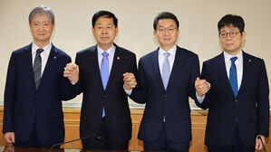 구윤철, 확대 거시경제금융회의 첫 주재&hellip;"주요 리스크 요인 면밀 모니터링"