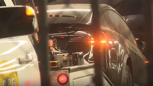 테슬라 차량 열자 부패 시신&hellip;"13살 성적 학대 끝 살해"