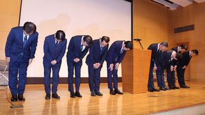 이 대통령 "해킹 피해 최소화 위한 근본적 종합 대책 마련하라"