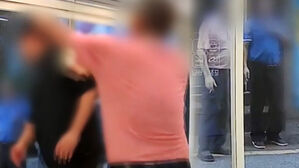 "5년만 젊었어도 뒤졌어"…목잡고 성추행 남성들, 왜