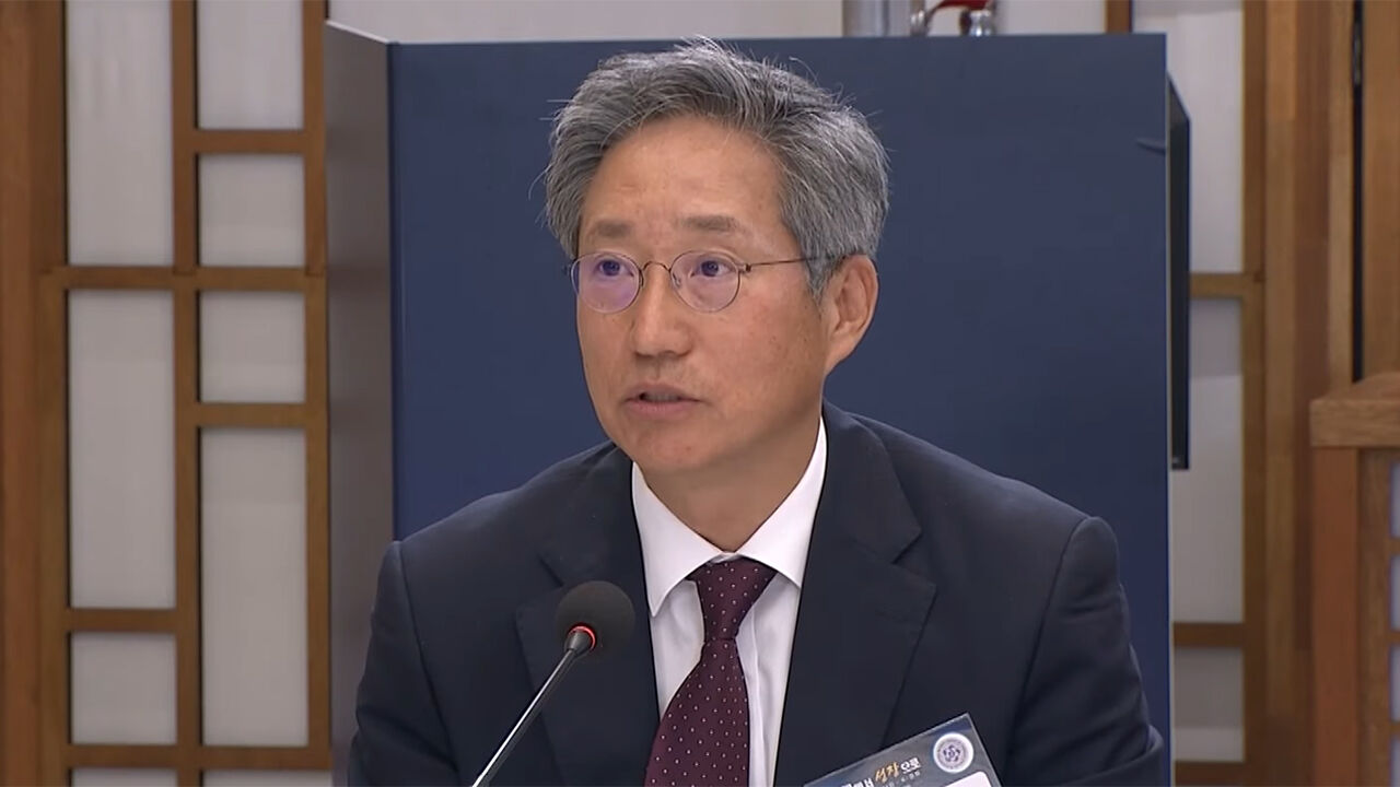16일 대통령 주재 핵심 규제 합리화 2차 전략회의에 참석한 방문신 SBS 사장