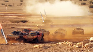 거친 사막 위 질주&hellip;"대박" 자동차 정체