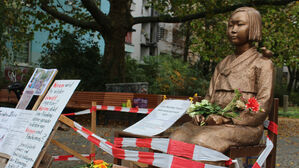 베를린 평화의 소녀상 5년 만에 강제 철거