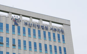 "교복 보고 성적 충동이…" 대낮 여고생 뒤쫓더니 '경악'